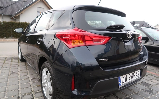 Toyota Auris cena 34000 przebieg: 110000, rok produkcji 2013 z Wrocław małe 407